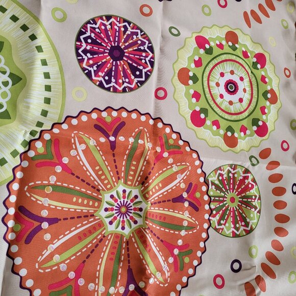 Boho Style Shower Curtain with 12 Matching Hooks - Pre-owned VGC - Picture 6 of 6